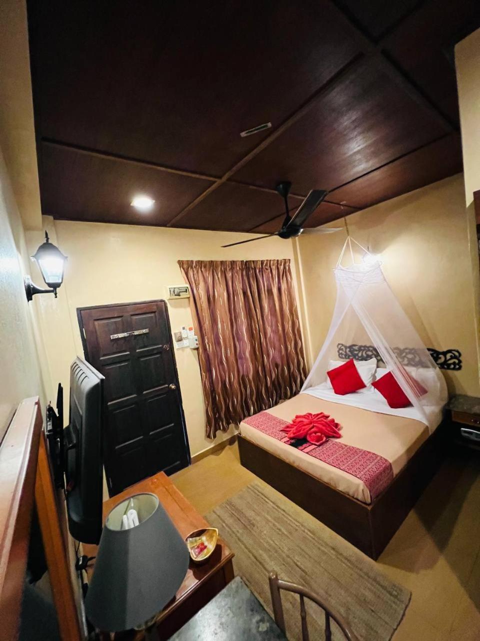 Ombak Dive Resort Perhentian Island Pulau Perhentian Kecil Bagian luar foto